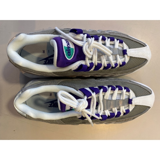 NIKE(ナイキ)のNIKE AIR MAX 95 LV8 GRAPE US9.5 新品 メンズの靴/シューズ(スニーカー)の商品写真