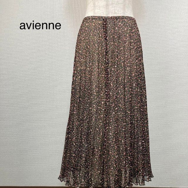 新品タグ付き‼️ avienne 膝丈スカート 総柄 花柄フレアベージュ