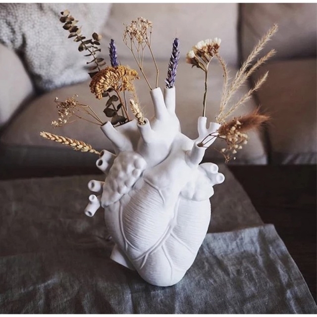 心臓　花瓶　フラワーベース　プランター　ハート インテリア/住まい/日用品のインテリア小物(花瓶)の商品写真