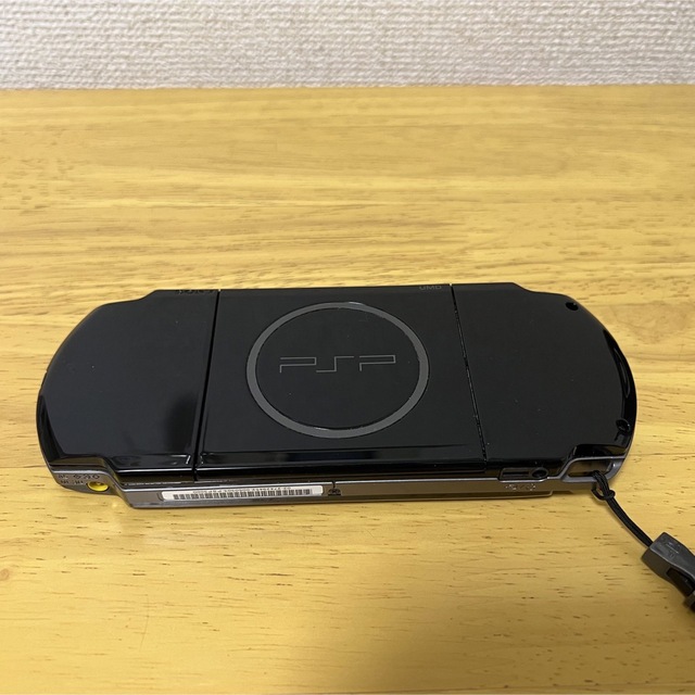 PlayStation Portable(プレイステーションポータブル)のPSP  グランツーリスモ　レーシングパック　【美品】おまけソフト3本 エンタメ/ホビーのゲームソフト/ゲーム機本体(携帯用ゲーム機本体)の商品写真