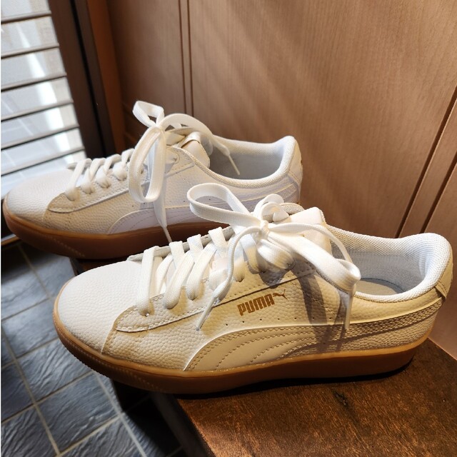 PUMA　プーマ　スニーカー　23センチ