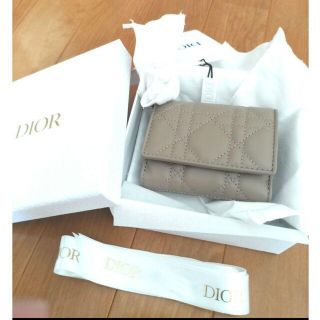 早い者勝ち❣️ディオール ロータスウォレット 人気 商品 早い者勝ち❣️ディオール ロータスウォレット 折り財布