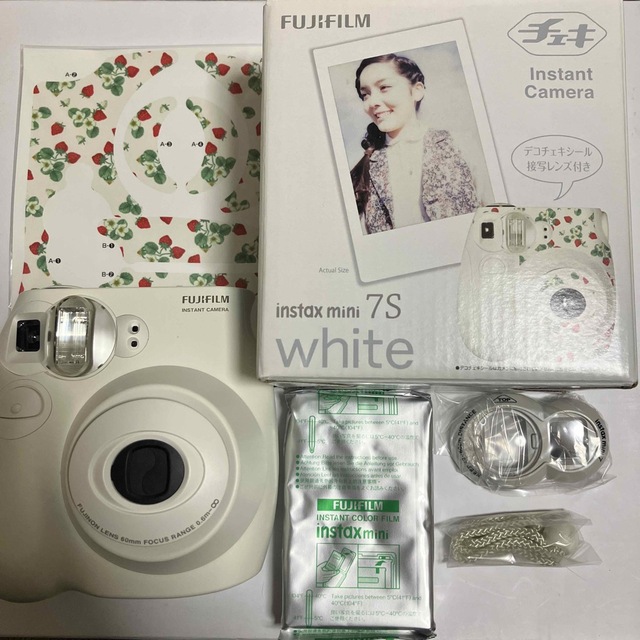 富士フイルム インスタントカメラ チェキ INSTAX MINI7S WT K | フリマアプリ ラクマ