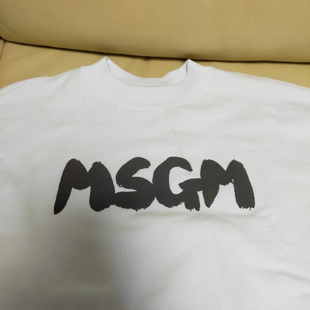 MSGM(エムエスジイエム)の【新品未使用】MSGM 2023春夏コレクション レディース　スウェット レディースのトップス(トレーナー/スウェット)の商品写真