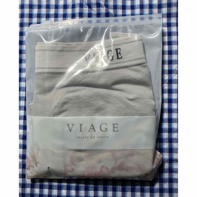 VIAGE(ヴィアージュ)の【mayuさん専用 】Viageブラ、ショーツセット(L) レディースの下着/アンダーウェア(ブラ&ショーツセット)の商品写真
