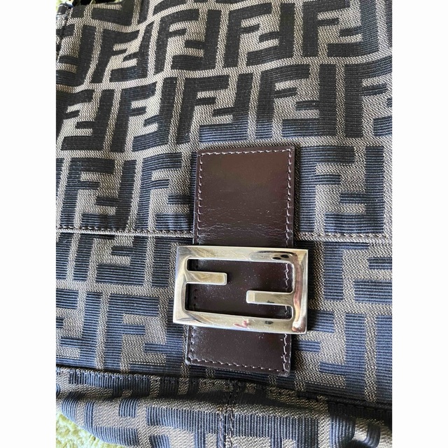 FENDI(フェンディ)のFENDI  マンマバケット レディースのバッグ(ショルダーバッグ)の商品写真