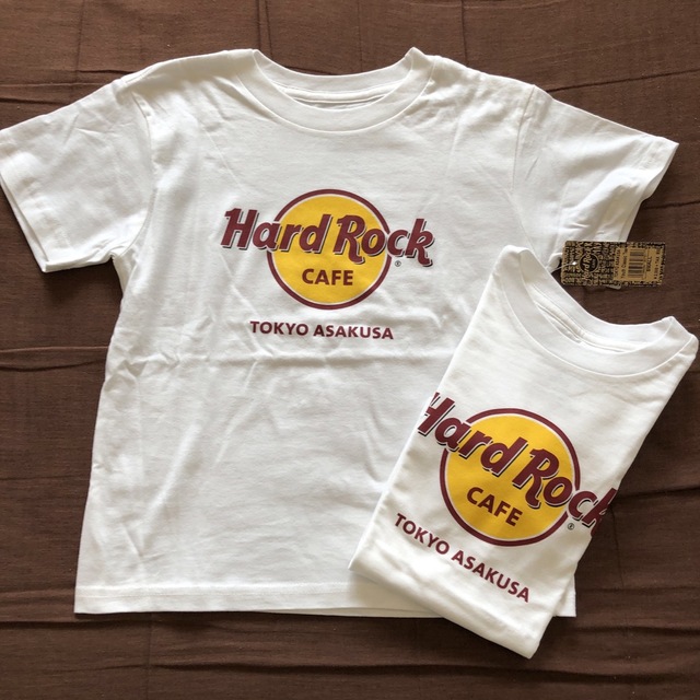 Hard Rock CAFE(ハードロックカフェ)の未使用2枚セット★ハードロックカフェ　Tシャツ　キッズS  140 150 キッズ/ベビー/マタニティのキッズ服男の子用(90cm~)(Tシャツ/カットソー)の商品写真