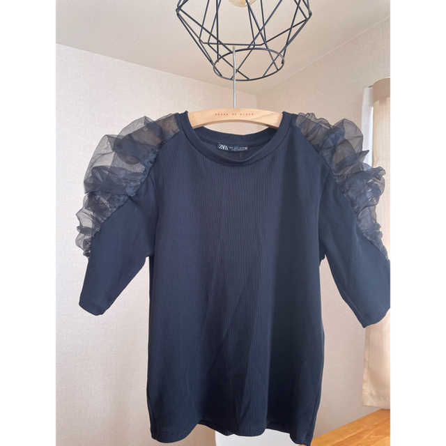 ZARA(ザラ)のZARA 黒　半袖　レース レディースのトップス(Tシャツ(半袖/袖なし))の商品写真