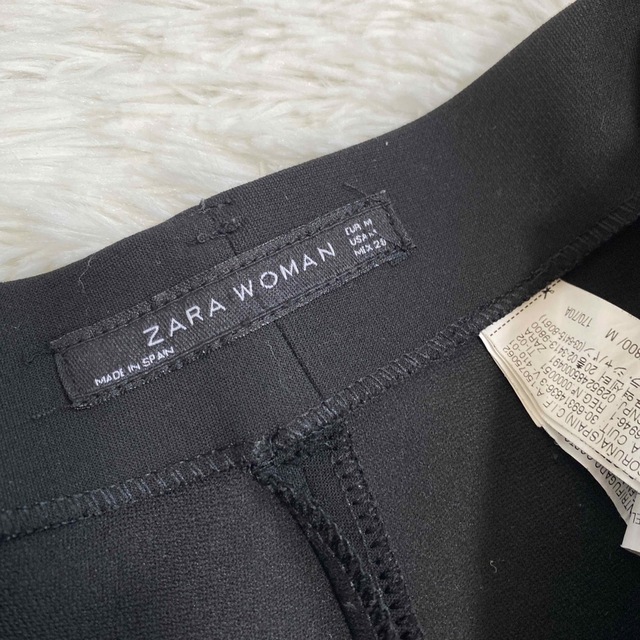 ZARA(ザラ)の☆ZARA ザラ フレアスカート ブラック カットオフ ベルト付 ストレッチ レディースのスカート(ひざ丈スカート)の商品写真