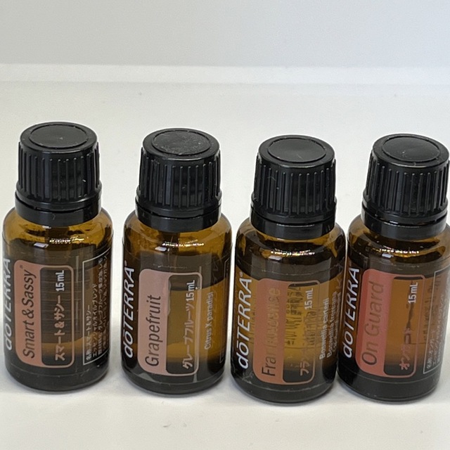 doTERRA(ドテラ)の訳あり格安4本！ドテラ エッセンシャルオイル doTERRA アロマオイル コスメ/美容のリラクゼーション(エッセンシャルオイル（精油）)の商品写真