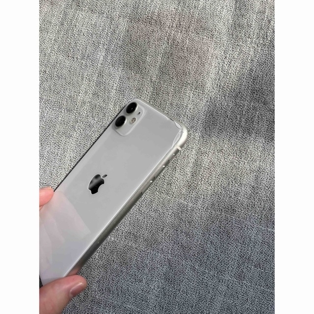 iPhone11 本体　ホワイト128GB SIMフリー 3