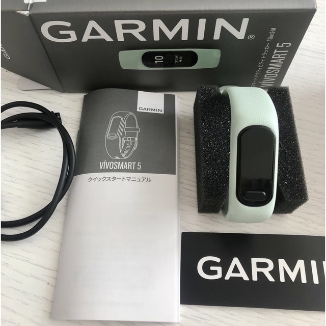 GARMIN(ガーミン)のgarmin vivosmart 5 ガーミンスマートウォッチ スマホ/家電/カメラの美容/健康(その他)の商品写真
