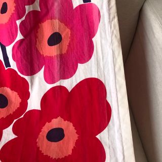 marimekko - マリメッコ カーテン 腰高窓用2枚セット ウニッコ 赤の