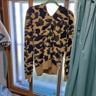 アベイシングエイプ(A BATHING APE)のア ベイシングエイプ　ジップアップパーカー　カモ(パーカー)