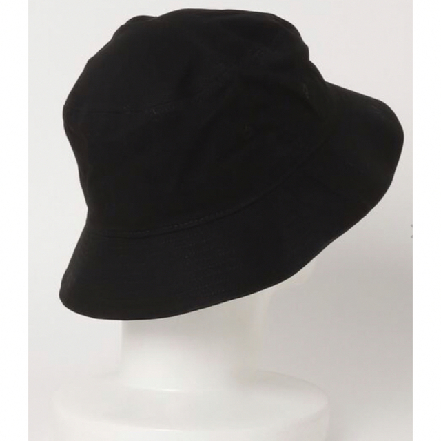 GUESS(ゲス)の70％価格・三時間セール‼️GUESS新作バケハ・ユニセックス⭐️公式サイト完売 レディースの帽子(ハット)の商品写真