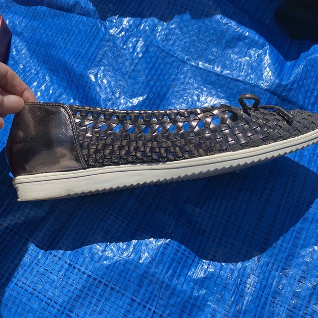 cavacava(サヴァサヴァ)のシルバー　メッシュパンプス 24.5cm レディースの靴/シューズ(ハイヒール/パンプス)の商品写真