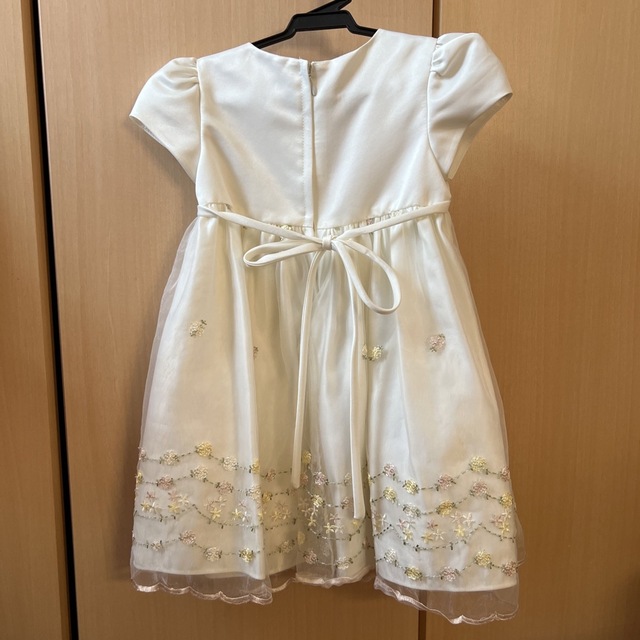 キッズドレス　 キッズ/ベビー/マタニティのキッズ服女の子用(90cm~)(ドレス/フォーマル)の商品写真