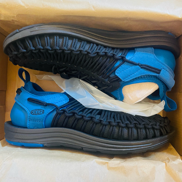 KEEN UNEEK HT 1021996 26cm us8 サンダル　新品