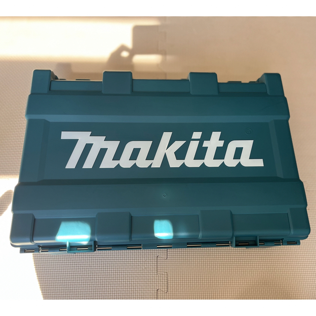 Makita(マキタ)の40mm充電式仕上釘打  工具箱 自動車/バイクのバイク(工具)の商品写真