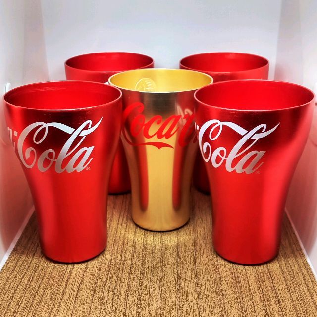 コカ・コーラ(コカコーラ)のコカ・コーラ　アルミタンブラー　５個セット　未使用品 インテリア/住まい/日用品のキッチン/食器(タンブラー)の商品写真