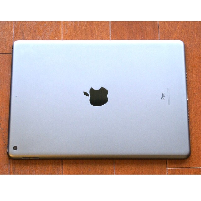 iPad(アイパッド)のiPad第8世代　32GB スマホ/家電/カメラのPC/タブレット(タブレット)の商品写真