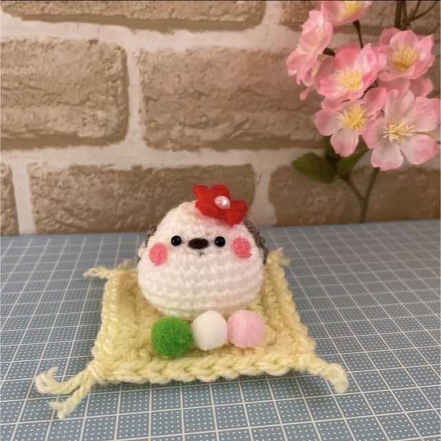 あみぐるみ シマエナガ ハンドメイド ハンドメイドのぬいぐるみ/人形(あみぐるみ)の商品写真