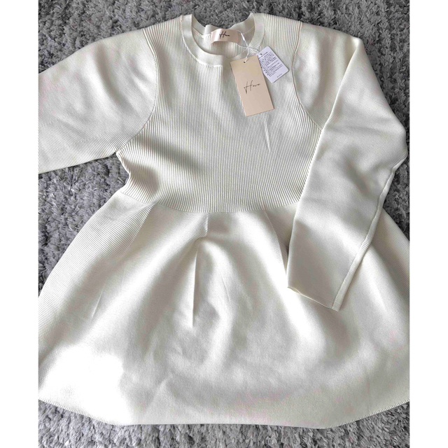 HEVE パプリカニットPO アイボリー 新品未使用 ペプラム 女性に人気