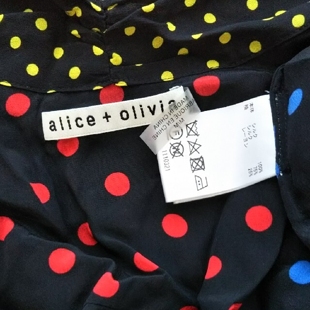 Alice+Olivia(アリスアンドオリビア)のアリス＋オリビア  水玉 ブラウス レディースのトップス(シャツ/ブラウス(長袖/七分))の商品写真