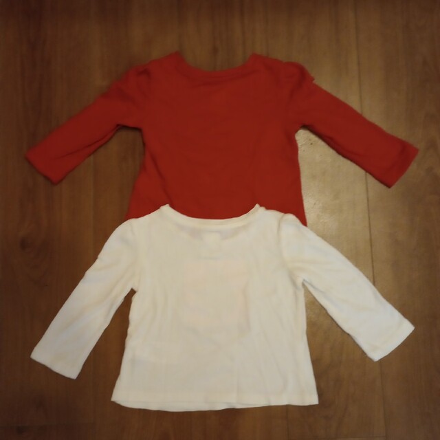 babyGAP(ベビーギャップ)のBabyGAP 長袖Tシャツ 80cm 2枚セット キッズ/ベビー/マタニティのベビー服(~85cm)(Ｔシャツ)の商品写真