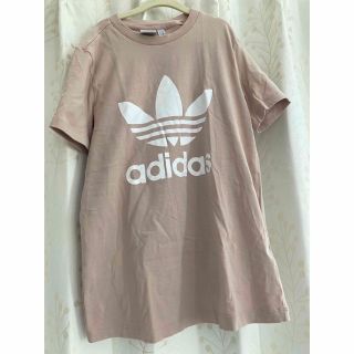 アディダス(adidas)のadidas tシャツ　レディース(Tシャツ(半袖/袖なし))