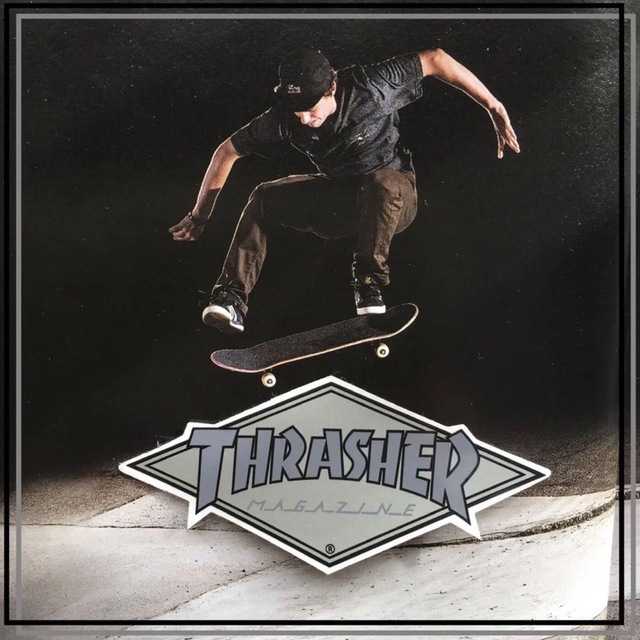 THRASHER(スラッシャー)のTHRASHERスラッシャーマガジンUS限定ダイヤロゴステッカーラスト２ スポーツ/アウトドアのスポーツ/アウトドア その他(スケートボード)の商品写真