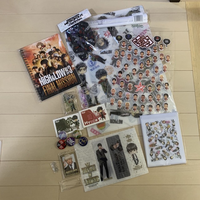 HiGH&LOW など グッズまとめ売りの通販 by massan's shop|ラクマ