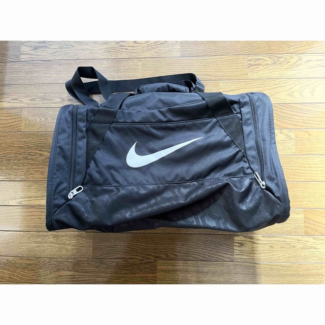 NIKE(ナイキ)の新品　NIKE ダッフルバック スポーツ/アウトドアのゴルフ(バッグ)の商品写真