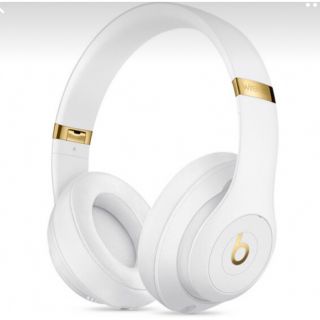 ビーツ(Beats)のBeats Studio3 ヘッドホン [美品]  定価¥47800(ヘッドフォン/イヤフォン)