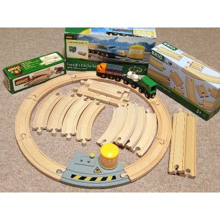 ブリオ(BRIO)の定 7,300円相当 BRIO ブリオ 貨物輸送 追加レール セット(鉄道模型)