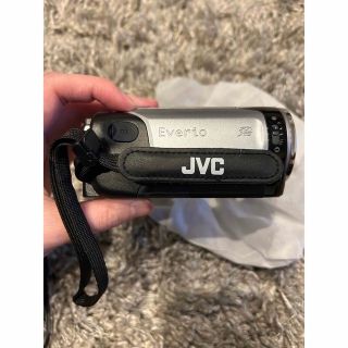 ビクター(Victor)のビデオカメラ★JVC★ヴィクター★GZ-E80-s(ビデオカメラ)