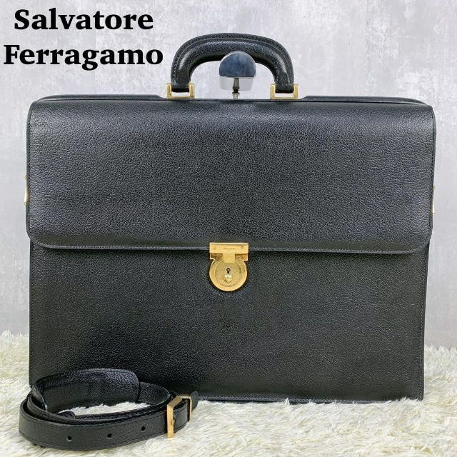 サントスピンク Salvatore Ferragamo ビジネスバッグ 2way 黒 A4可