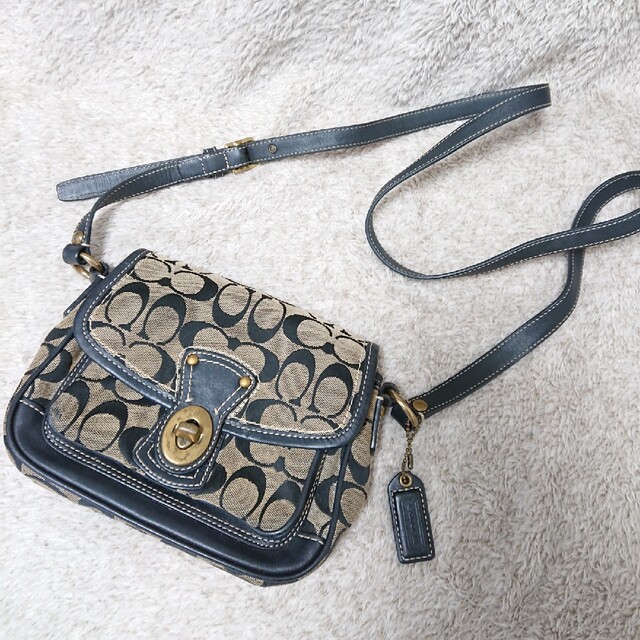 COACH(コーチ)のCOACH コーチ キャンバス×レザー シグネチャー ミニショルダーバッグ レディースのバッグ(ショルダーバッグ)の商品写真