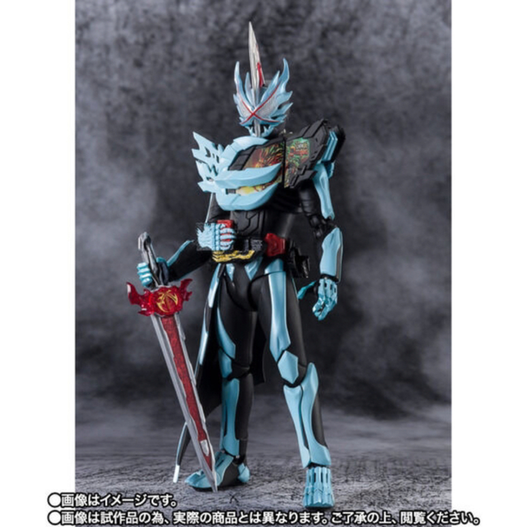 BANDAI - 特別開催　S.H.Figuarts 仮面ライダーセイバー プリミティブドラゴン