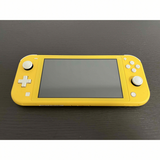 Nintendo Switch(ニンテンドースイッチ)のNintendo Switch Lite (yellow) 本体セット エンタメ/ホビーのゲームソフト/ゲーム機本体(家庭用ゲーム機本体)の商品写真