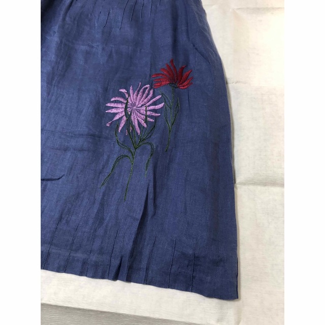 Sybilla(シビラ)のシビラ裾刺繍麻ワンピース レディースのワンピース(ロングワンピース/マキシワンピース)の商品写真