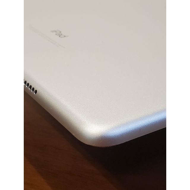 美品 iPad Pro 10.5 256GB Wi-Fiモデル シルバー本体のみタブレット