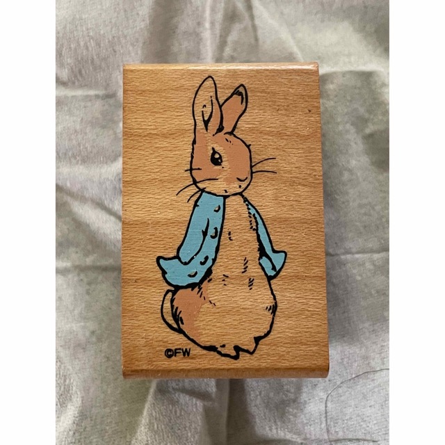 PETER RABBIT（TM）(ピーターラビット)の[新品/他]スタンプ4個セット❣️ インテリア/住まい/日用品の文房具(印鑑/スタンプ/朱肉)の商品写真