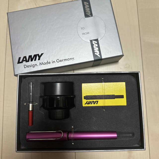 LAMY(ラミー)の【新品】LAMY 万年筆セット ホテルロゴ入り インテリア/住まい/日用品の文房具(ペン/マーカー)の商品写真