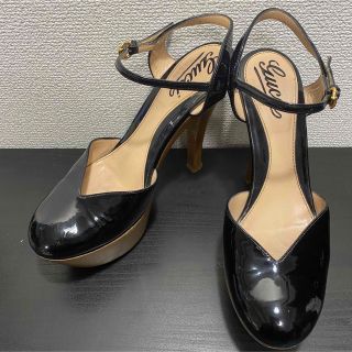 グッチ(Gucci)のgucci エナメルストラップパンプス 23.5cm 黒　ウッドソール　ウエッジ(ハイヒール/パンプス)