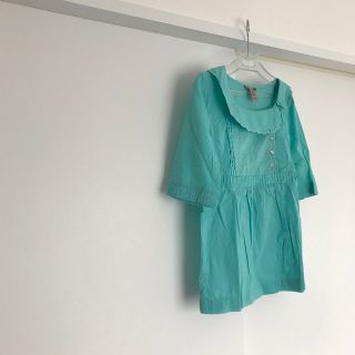 エイチアンドエム(H&M)の【H&M】カラーもデザインも可愛いレアブラウス(シャツ/ブラウス(半袖/袖なし))