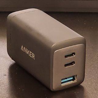 アンカー(Anker)のAnker PowerPort III 3-Port 65W Pod(バッテリー/充電器)