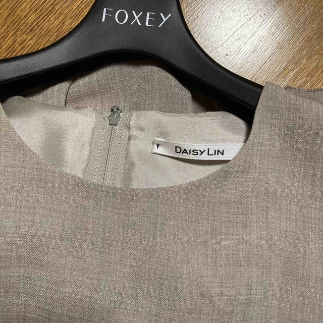 FOXEY(フォクシー)のデイジーリン◇ワンピース　デイジートラベル　40 レディースのワンピース(ひざ丈ワンピース)の商品写真