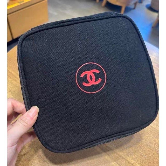 CHANEL ポーチ　トラベルポーチ