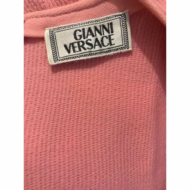 Gianni Versace(ジャンニヴェルサーチ)のベルサーチ・トップス・ブラウス・タンクブラウス・ピンク・XS-S・美品 レディースのトップス(シャツ/ブラウス(半袖/袖なし))の商品写真